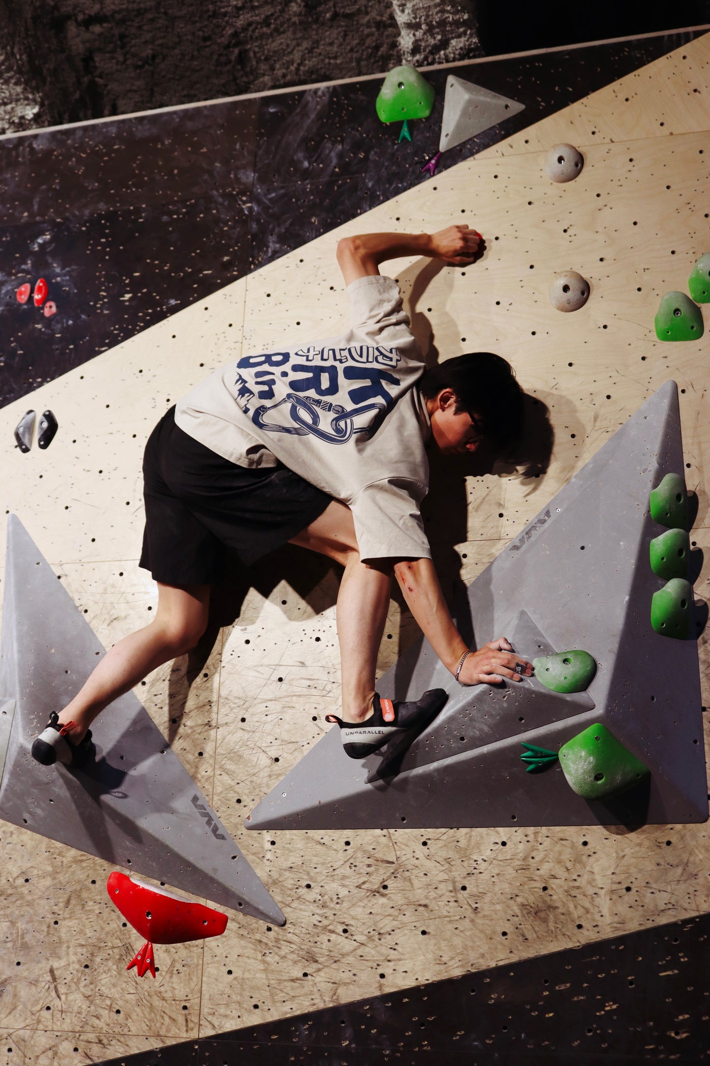 T-shirt KARABINA — Beige